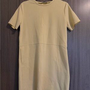 Zara Pale Yellow Short Sleeve Sheath Dress